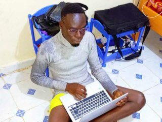 Samson Kingi oktober 2025 Samson Kingi oktober 2025